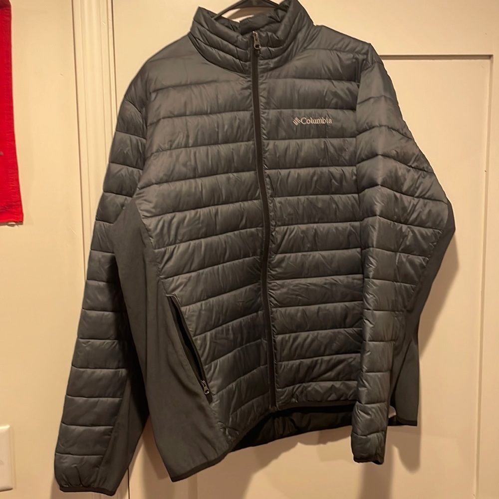 Columbia Puffer Jacket Large